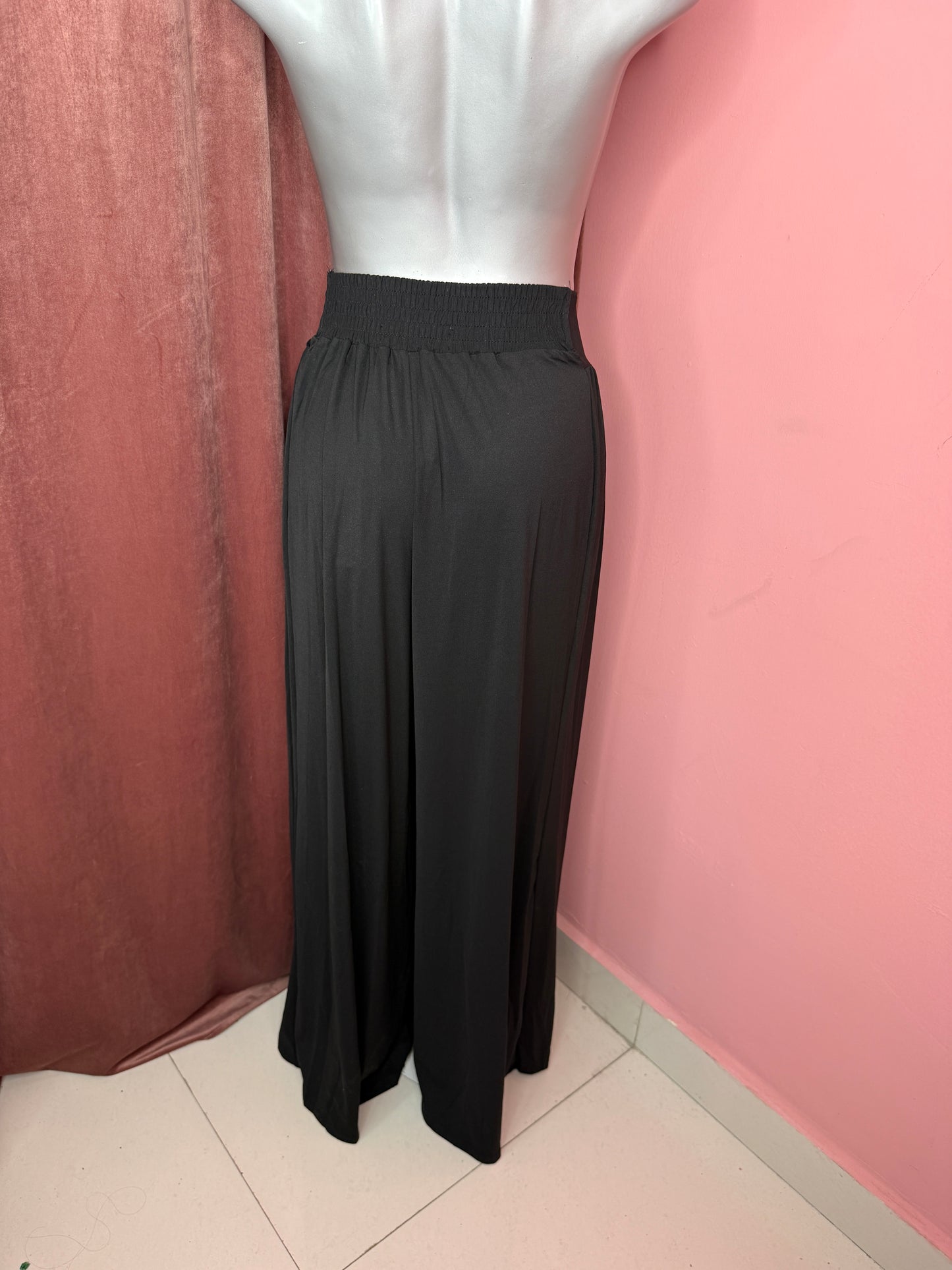 Pantalón suelto