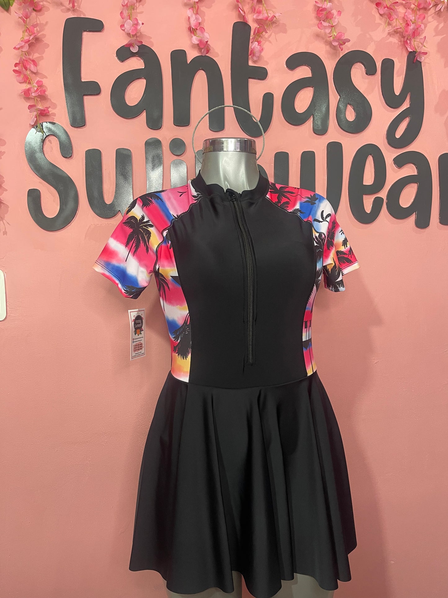 Monokini manga corta con falda