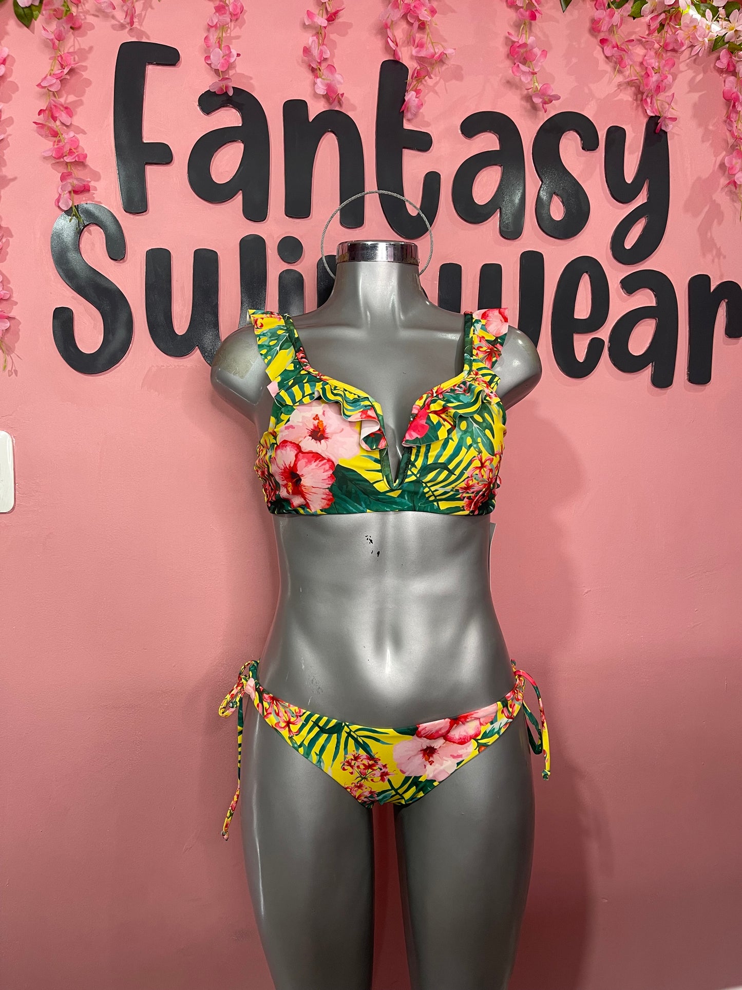 Bikini rosas rojas c/amarillo