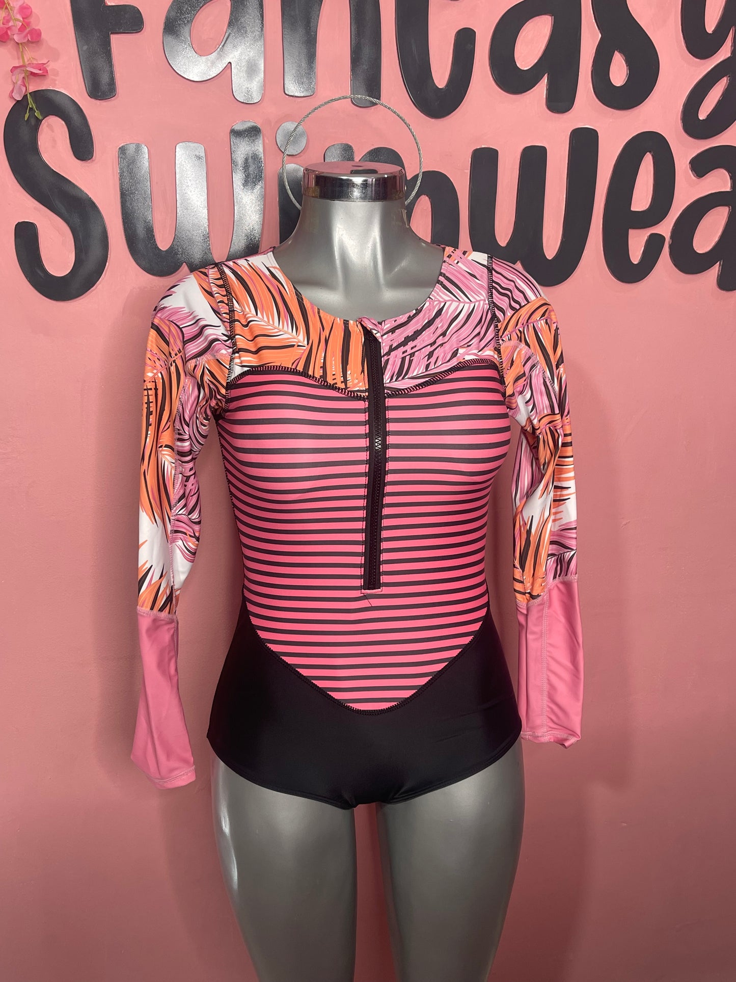 Monokini de rosa c/negro