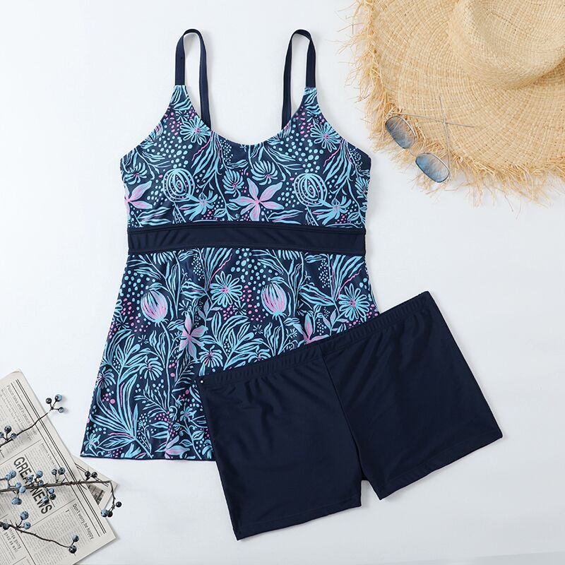 Oceano en short y blusa