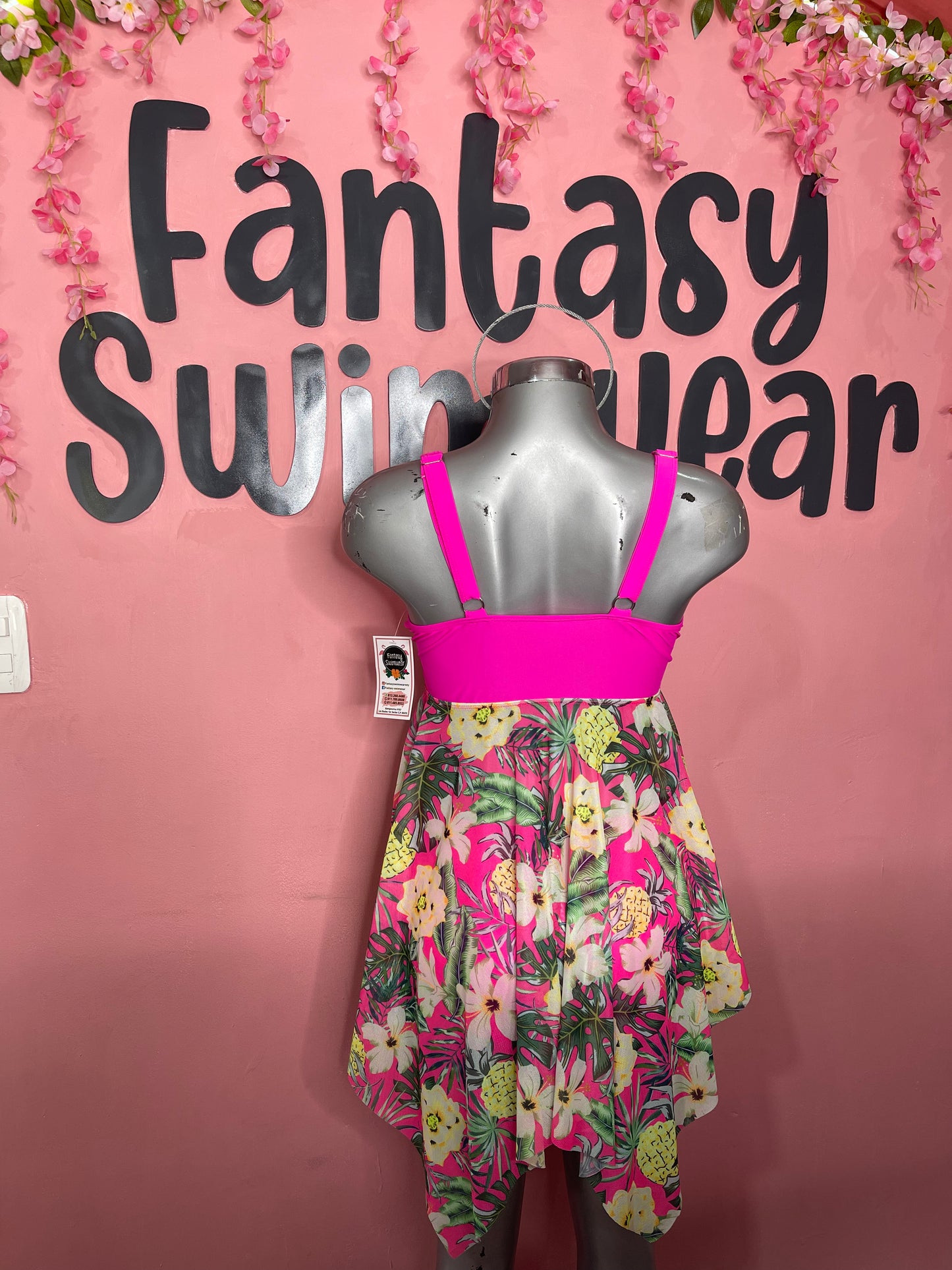 Vestido rosa fosfo