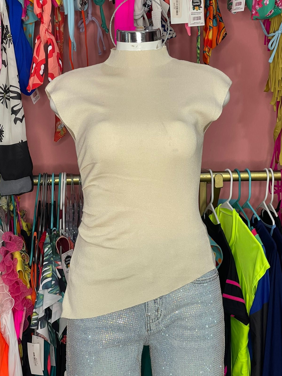 Blusa asimétrica hueso