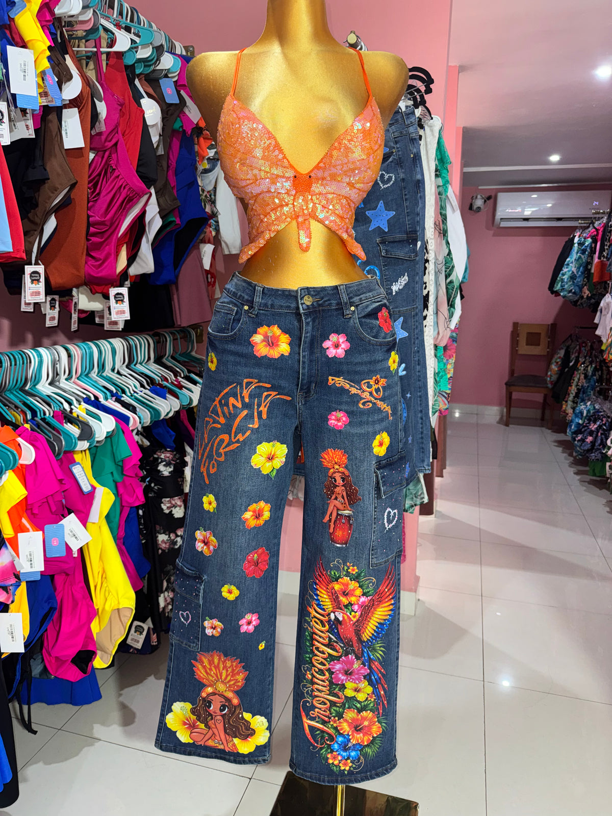 Pantalón estampado Karol G wide leg cargo