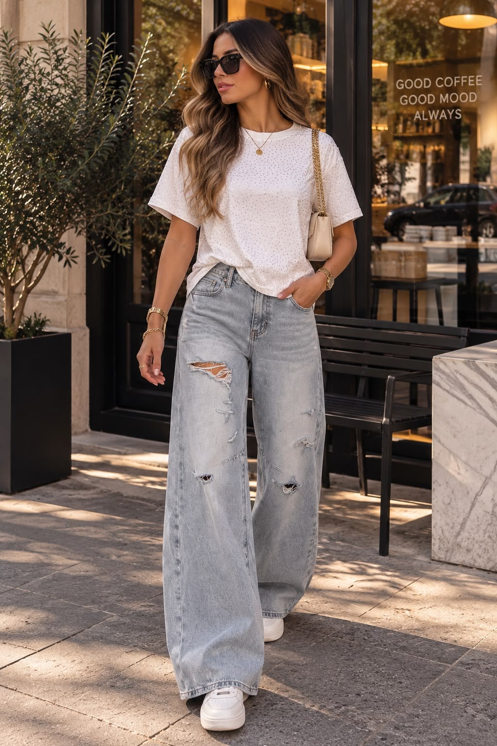 Blusa de brillos blanca
