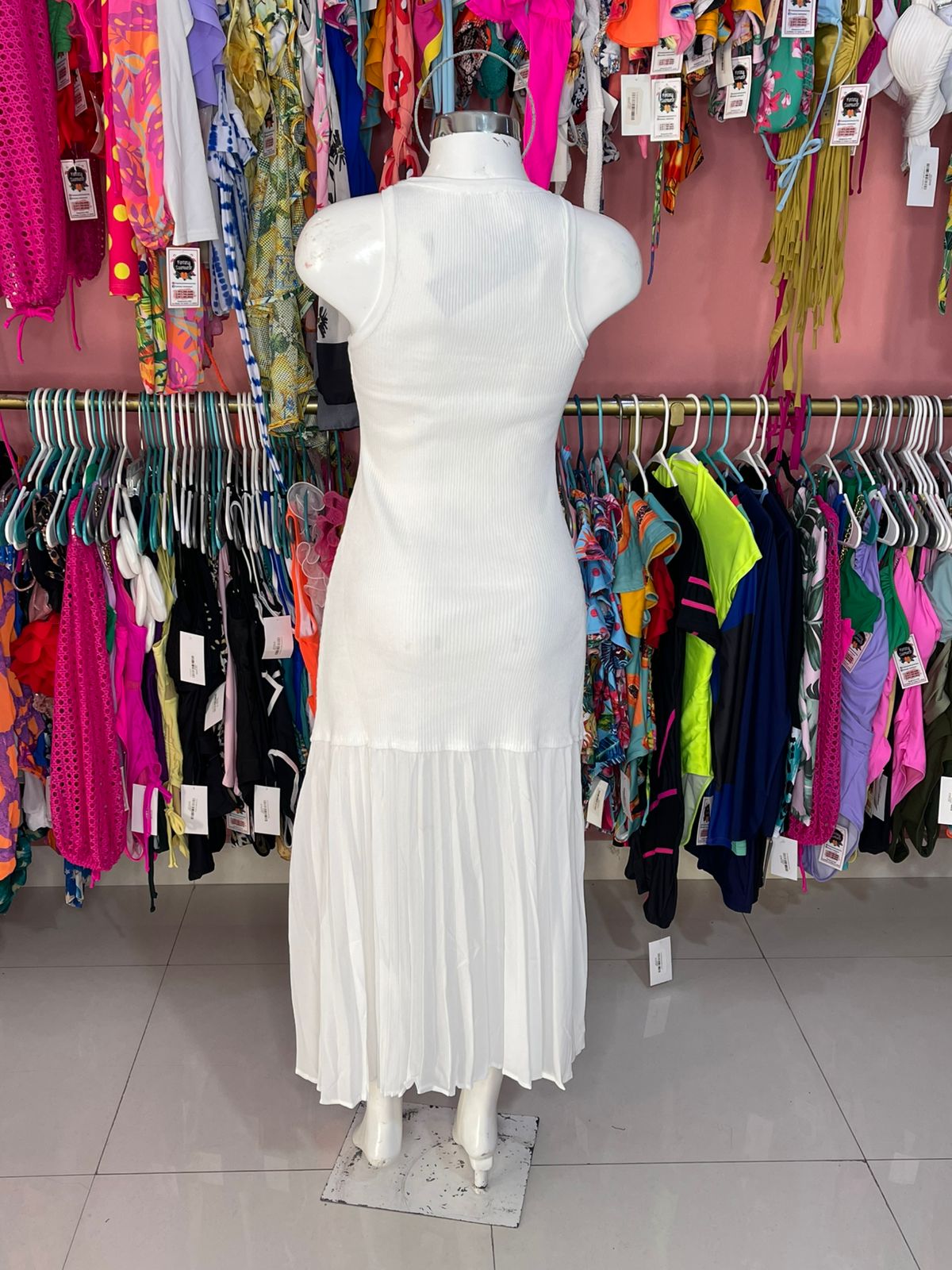Vestido blanco con argolla
