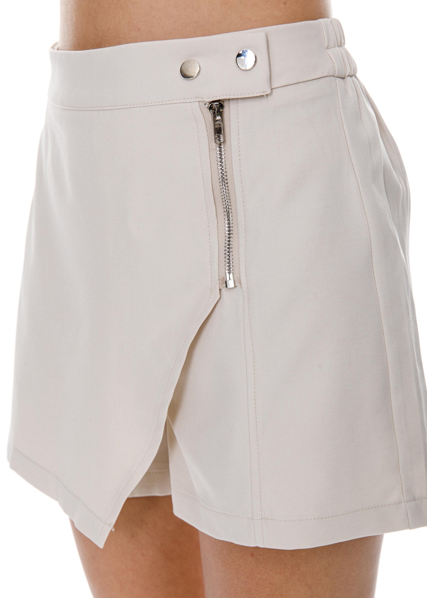 Falda short