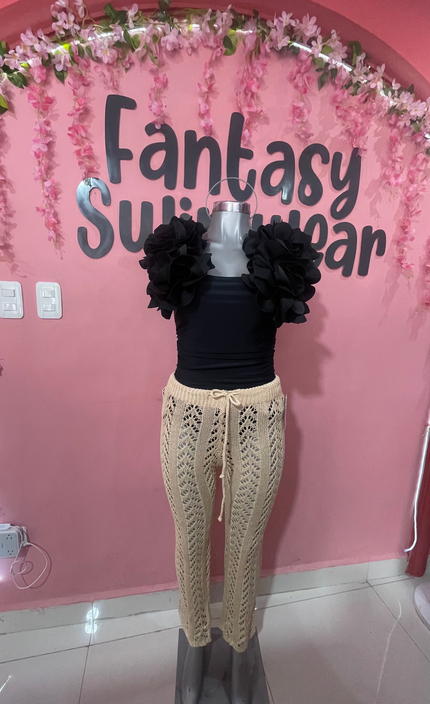 Pantalón tejido beige