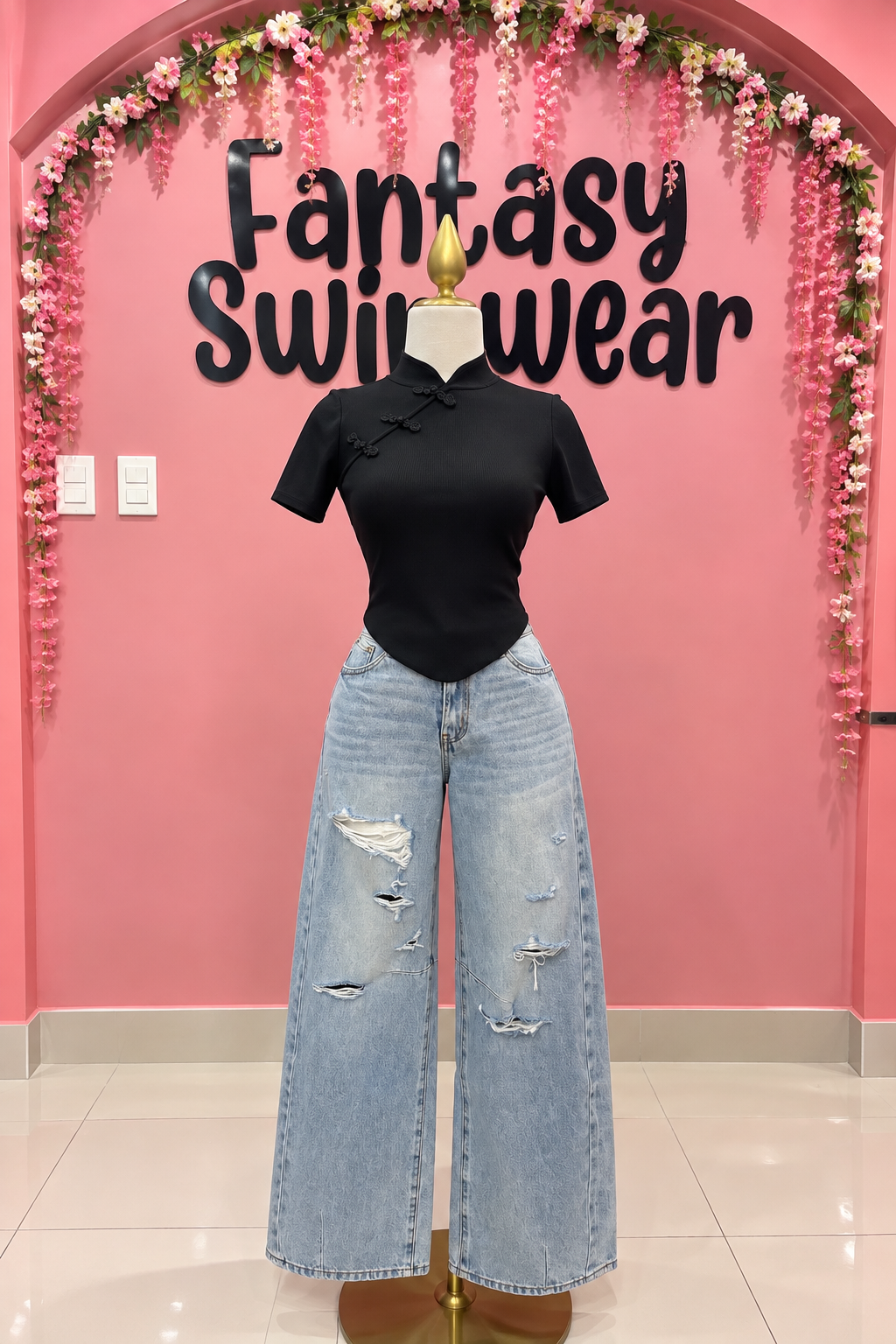 Pantalón rasgado